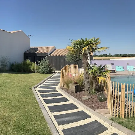 Ancienne Grange Avec Piscine Chauffee *